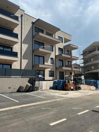 Nuova costruzione!! Vendita appartamento con posto auto, vicinanza a Poreč, Vabriga!
