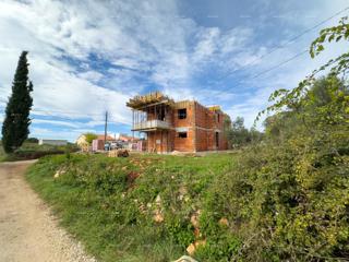 Sure! Please provide the title you'd like me to translate into Italian.