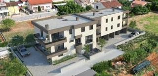 Moderna oasi a Pola, 600 m dal centro e 1000 m dal mare! B2