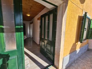 Vendita - Bellissima casa ristrutturata in Istria, nel centro di Marčana!