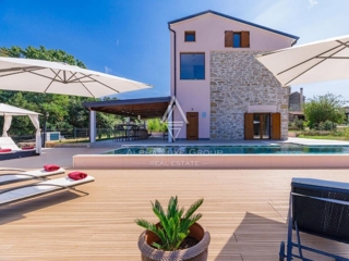 Umag, Istria: Villa di lusso per famiglie con piscina in zona tranquilla