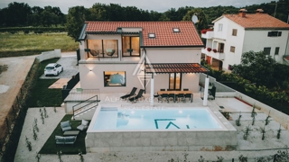 Nuova casa con piscina, Istria, Poreč
