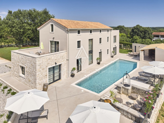Istria, Parenzo: Villa di lusso con pool e mare