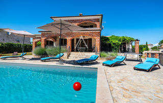 Istria, Višnjan: Villa in pietra con piscina e privacy