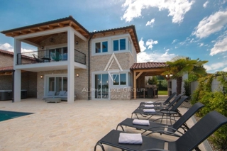 Bella villa in pietra con piscina e vista mare, Istria, Parenzo