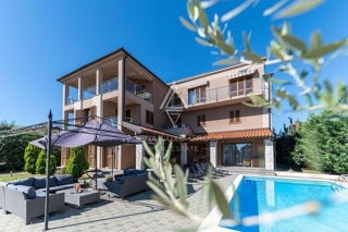 Bellissimo condominio con piscina vicino al mare, Istria, Medulin