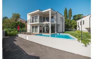 Fantastica casa con piscina sul mare e vista mare, Istria, Medulin