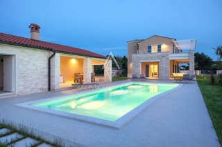 Moderna villa in pietra con vista mare e piscina, ISTRIA, Medolino