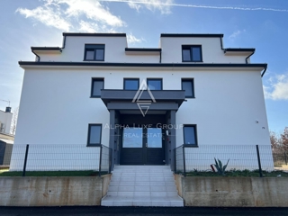 Poreč, Istria: Attico spazioso con due appartamenti