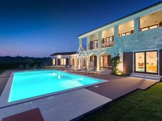 Splendida villa in pietra con piscina e vista panoramica, Istria, Parenzo
