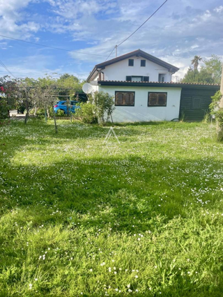 Istria, Umag: Casa 80 m spiaggia grande giardino