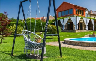 Istria, Buzet – Affascinante villa rustica con piscina e ampio giardino