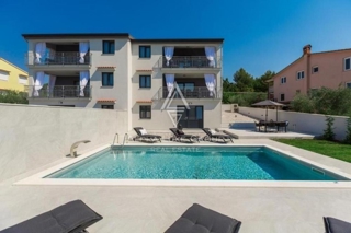 Villa moderna con piscina, istria, poreč