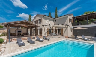 Svetvinčenat, Istria: Resort in vendita con 6 ville e piscine