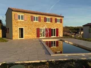 Istria, Momjan: Casa in pietra tradizionale esclusiva