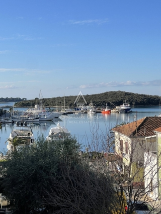 Istria, Vrsar - Casa storica con spazio commerciale vicino al mare