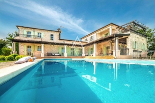 Istria, Višnjan, Lussuosa villa in pietra con piscina e vista mozzafiato