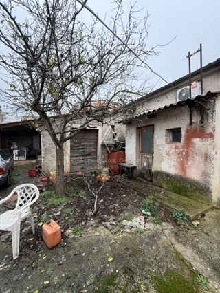Istria, Poreč – casa a schiera con potenziale