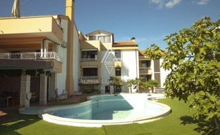 Palazzina con piscina, Istria, Medulin