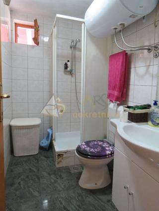 LARGE PROPERTY WITH HOUSE