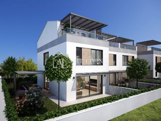 Istria, Parenzo - moderna casa a schiera in TOP!! posizione - NUOVA COSTRUZIONE!