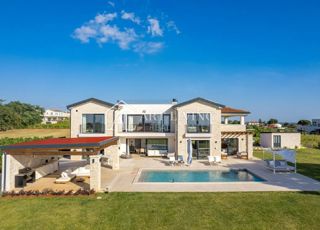 Istria, Parenzo, dintorni – lussuosa villa in pietra con piscina in stile istriano