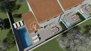 Istria, Umago, dintorni – Casa a schiera moderna con ampio giardino – NUOVA COSTRUZIONE