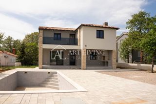 Istria, Labin, dintorni - una bella casa con piscina in una posizione tranquilla