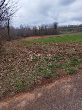Istria, Barban - ampi terreni agricoli e forestali vicino a Barban