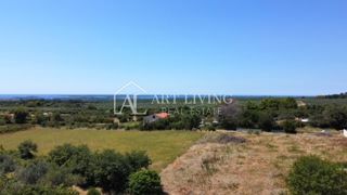Dignano - dintorni, attraente terreno edificabile con vista mare