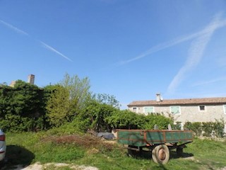 Vecchia casa di pietra istriana in Baredine, Buie