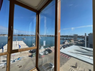 Stan s poslovnim prostorom na top lokaciji u samom centru, Umag