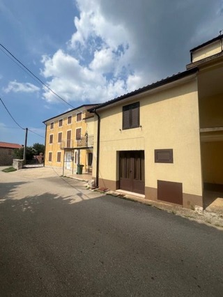 Kuća u centru Nove Vasi, Brtonigla