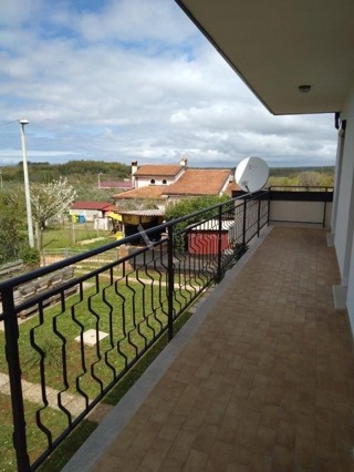 Prostran stan u kući u Čepljanima