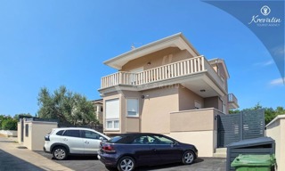 Casa con piscina in ottima posizione, Zambratija, Umago