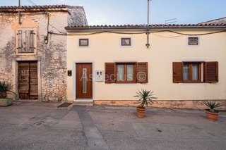 Prizemna kuća u Vodnjanu 200m od centra, Istra