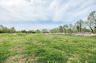 Terreno per la costruzione di una villa o casa vacanze con piscina, Sanvincenti, Istria