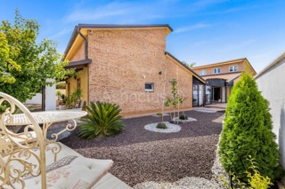 Casa recentemente ristrutturata con 5 appartamenti, Comune di Medolino