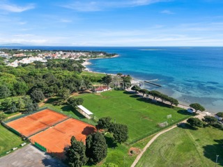 Casa recentemente ristrutturata con 5 appartamenti, Comune di Medolino