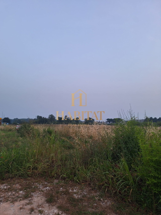 Opportunità Umago, terreno commerciale