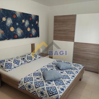 Pola - Appartamento piano terra 61m2 - giardino - parcheggio privato