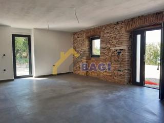 Casa con vista a 450 m dal mare Trget-Istria