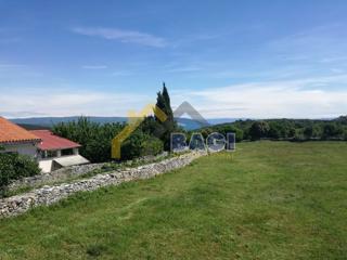 TOP Terreno edificabile 1410m2 con vista mare