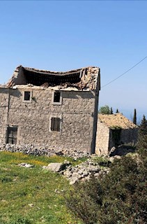 Casa tradizionale in pietra da ristrutturare a Hvar con vista mare e terreno aggiuntivo opzionale a Brusje