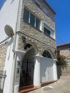 Casa Medolino, casa con 2 appartamenti