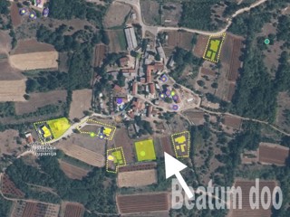 Terreno edificabile con vista mare, zona di Visignano