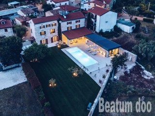 Villa di lusso, completamente arredata con mobili di alta qualità, Nova Vas