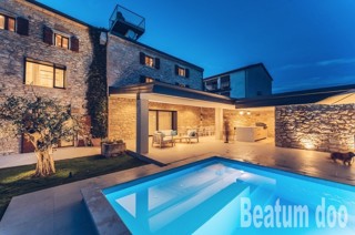 Villa di lusso, completamente arredata con mobili di alta qualità, Nova Vas