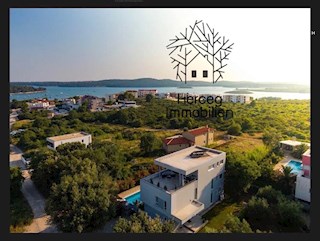 MEDULIN - Villa Vicino al Mare, Immobile per Investimento