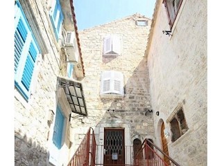 Stone house in the old part of Trogir, with huge tourist potential